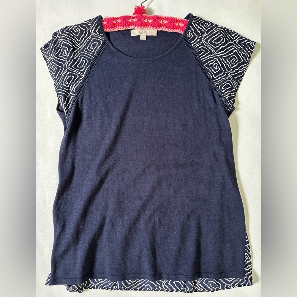 LOFT summer/fall sweater. Navy.
